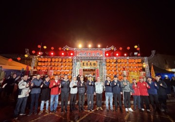 馬祖擺暝慶典推向高潮！坂里「燒馬糧」神蹟再現，縣長感佩白馬尊王護佑鄉親